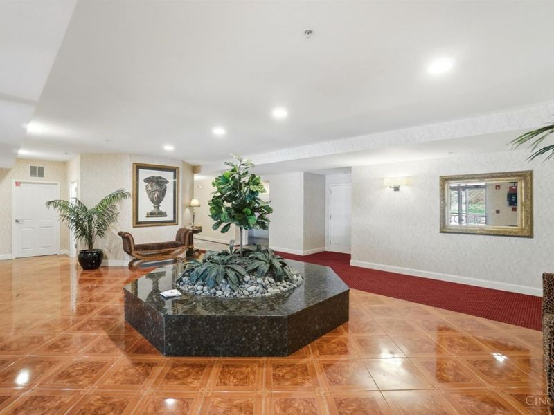 2235 Riverside Drive, Unit 306, Cincinnati, OH 45202 Photo 55