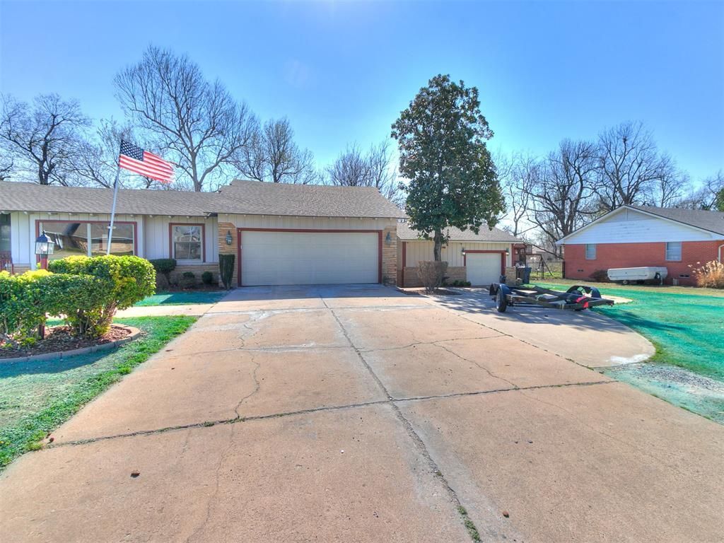 104 W Ranchwood Court Oklahoma City, OK 