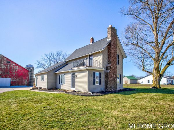 4958 136th Avenue, Hamilton, MI 49419