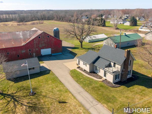 4958 136th Avenue, Hamilton, MI 49419