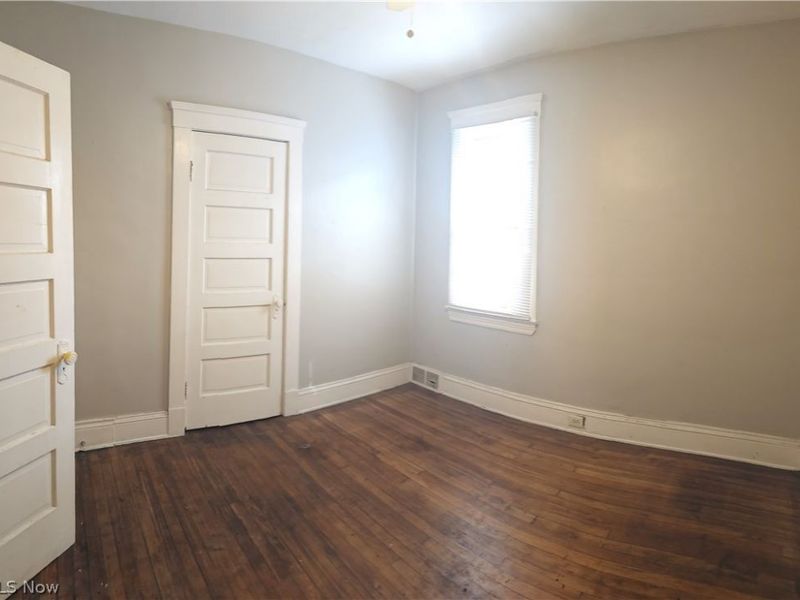 1812 Treadway Avenue, Cleveland, OH 44109 Photo 11