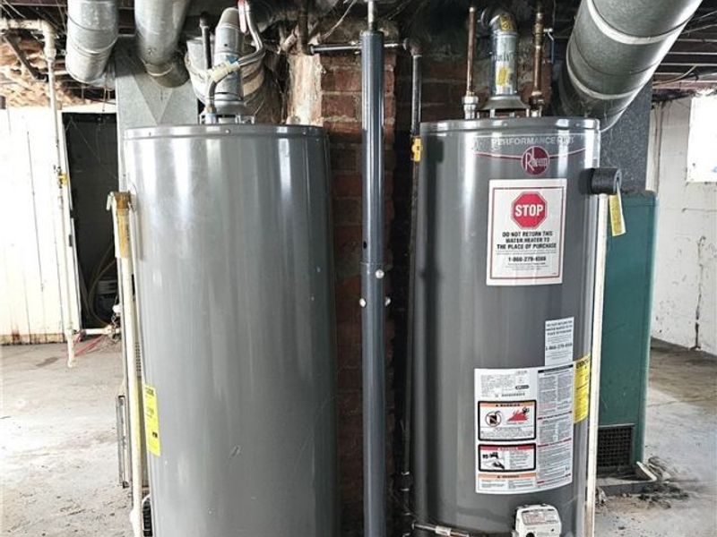 1812 Treadway Avenue, Cleveland, OH 44109 Photo 17