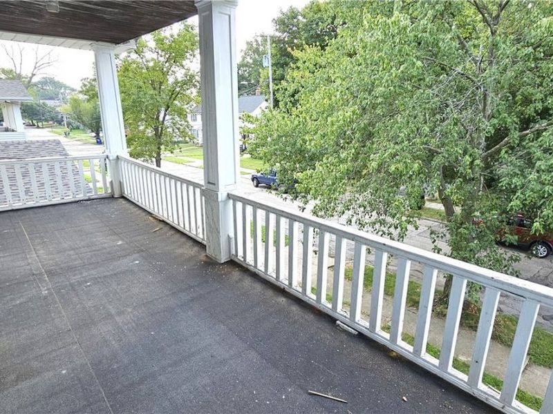 1812 Treadway Avenue, Cleveland, OH 44109 Photo 4