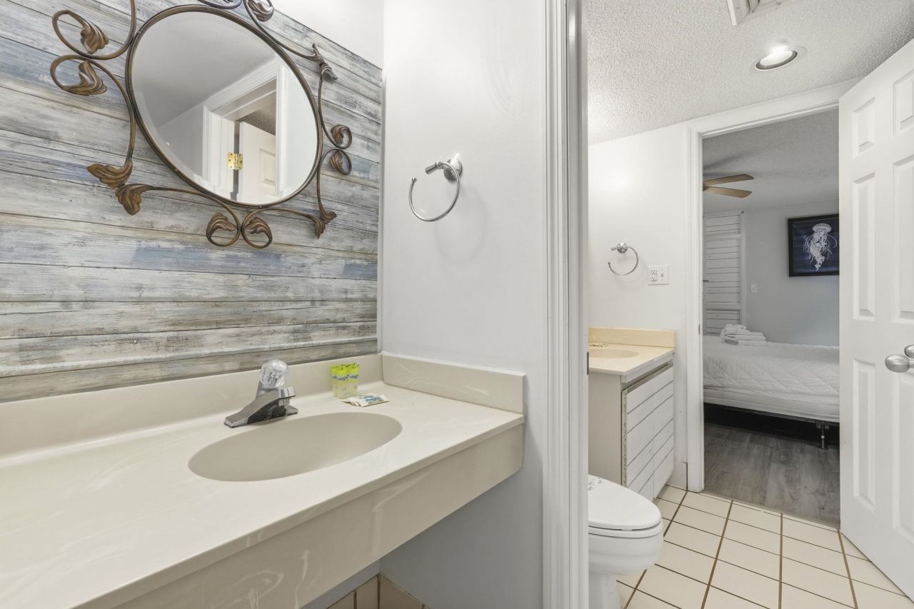 7500 N Ocean Blvd. Photo 8