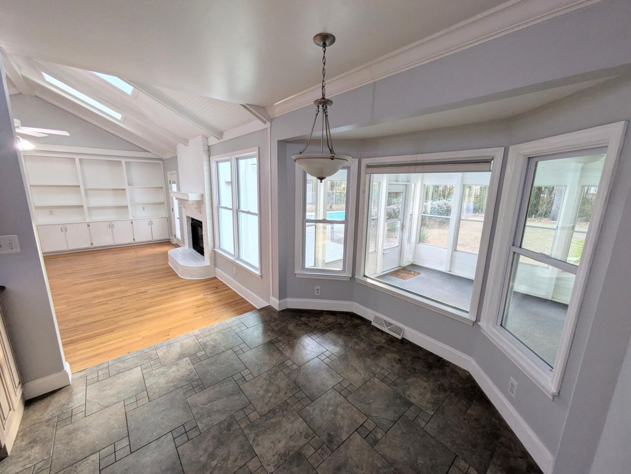 304 Woodland Drive Photo 6