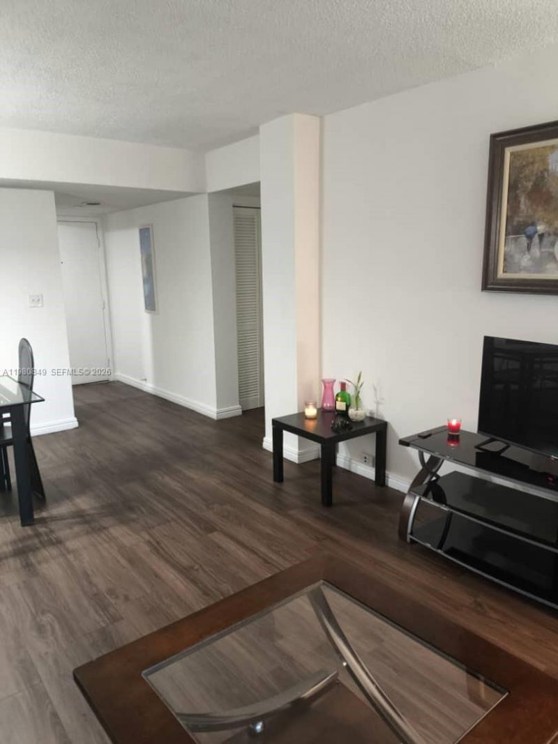 8650 SW 133rd Ave Rd , Unit 208, Miami, FL 33183 Photo