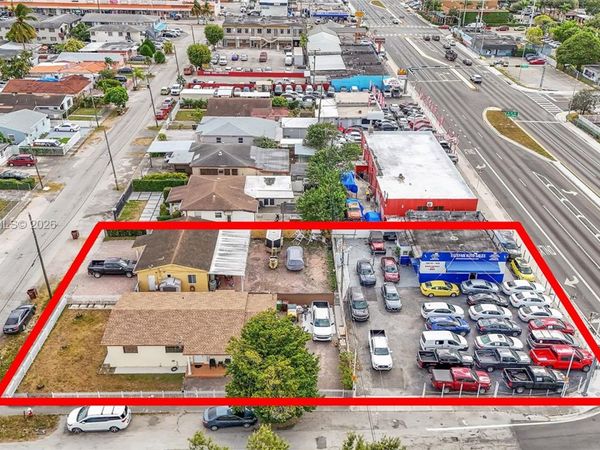 4265 E 8th Ave , Hialeah, FL 33013