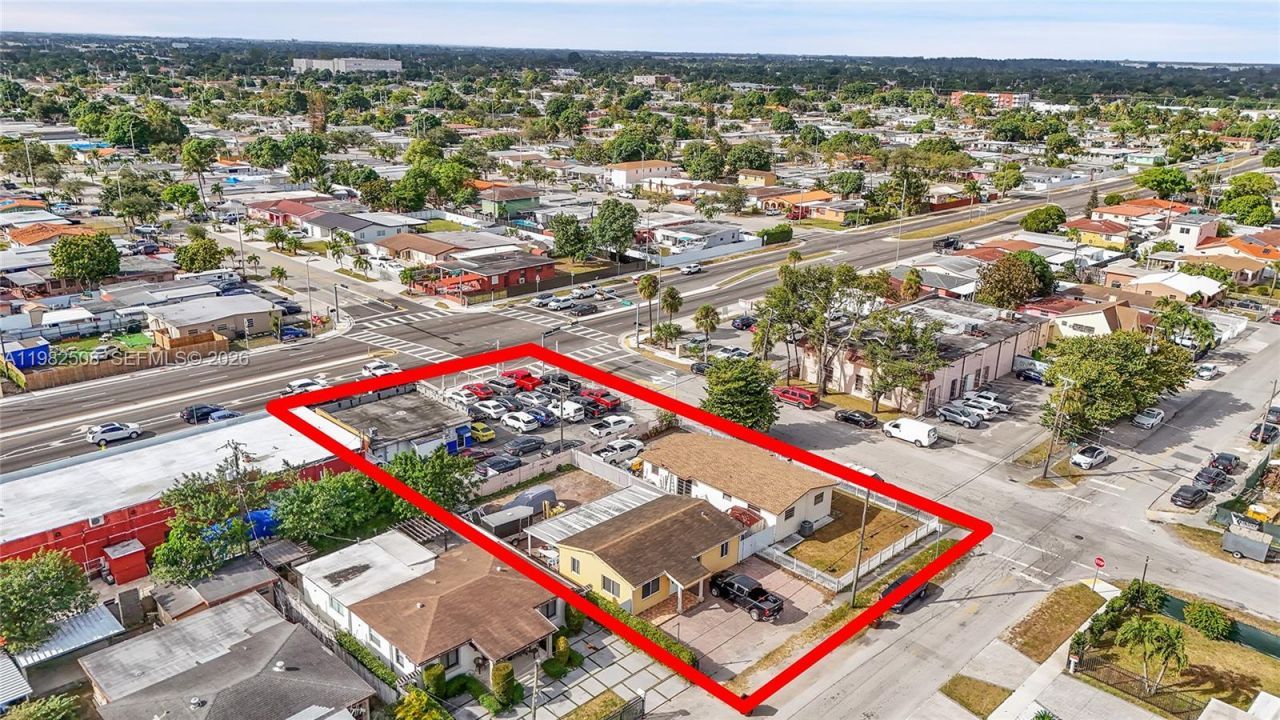 4265 E 8th Ave , Hialeah, FL 33013 Photo