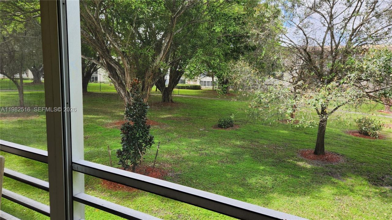 2403 Antigua Cir , Unit L2, Coconut Creek, FL 33066 Photo