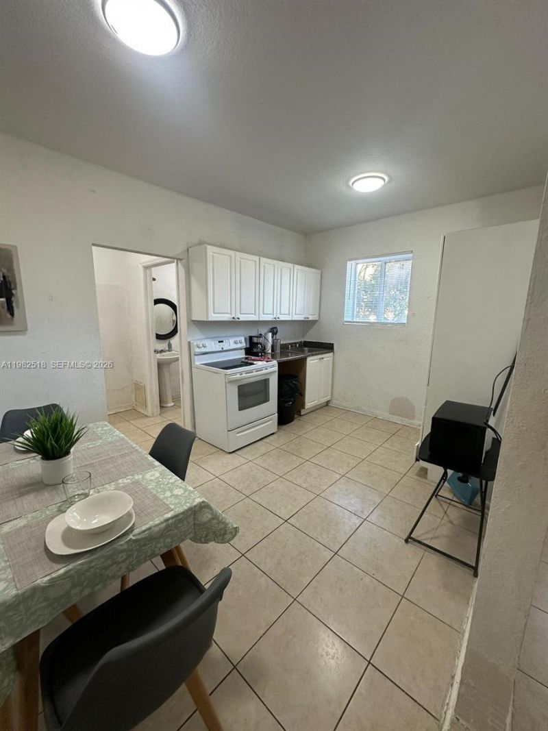 1021 NW 3rd St, Unit 201, Miami, FL 33128 Photo