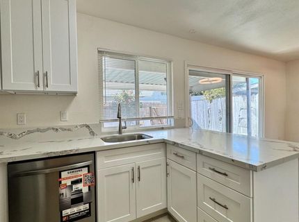43 Omaha Ct, Sacramento, CA 95823 Photo