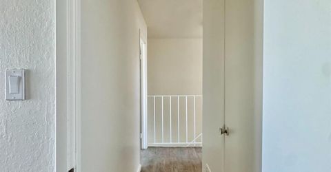 43 Omaha Ct, Sacramento, CA 95823 Photo