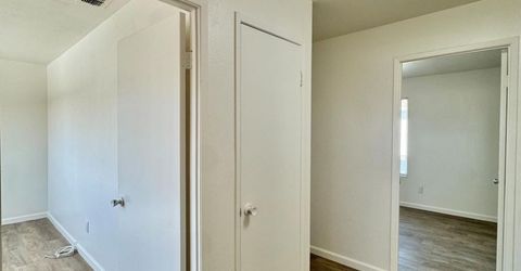 43 Omaha Ct, Sacramento, CA 95823 Photo