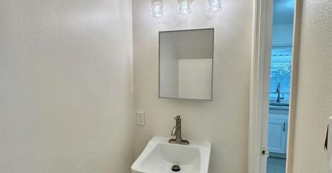 43 Omaha Ct, Sacramento, CA 95823 Photo