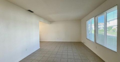 43 Omaha Ct, Sacramento, CA 95823 Photo