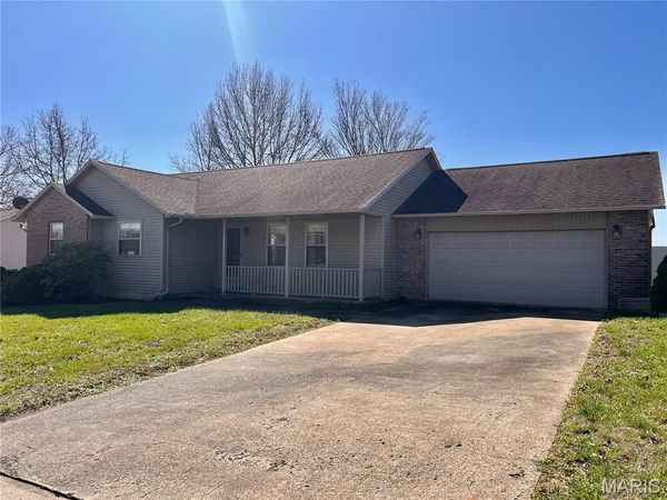 1491 Donna Lynn Drive , Jackson, MO 63755