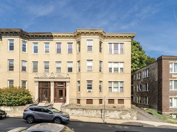 41 Orkney Rd, Boston, MA 02135