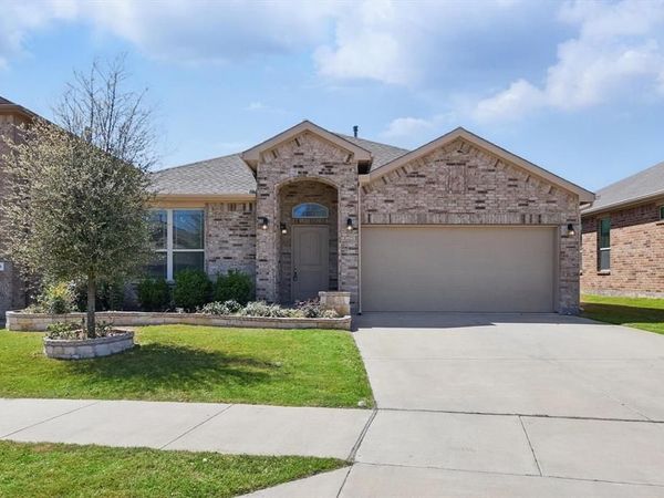 9917 Saltbrush Street, Fort Worth, TX 76177