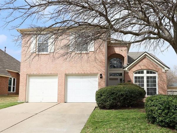 6912 Mesa Drive, Fort Worth, TX 76132