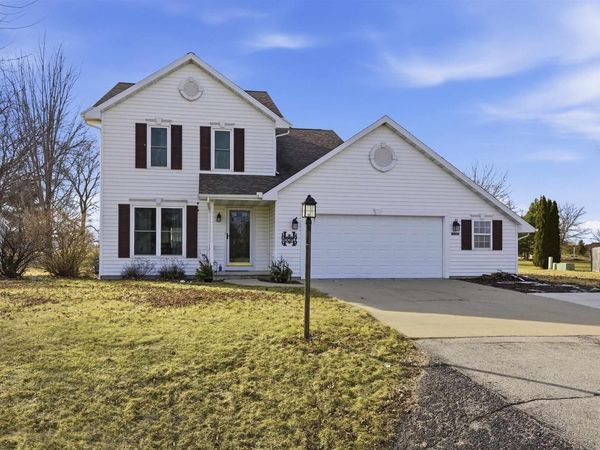 N1371 FAWN RIDGE COURT, Greenville, WI 54942