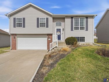1148 NW Gary Street, Lincoln, NE 68521