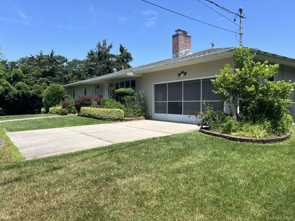 215 Leon Road , Southold, NY 11971