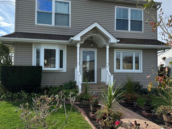 305 S Strong Avenue , Copiague, NY 11726