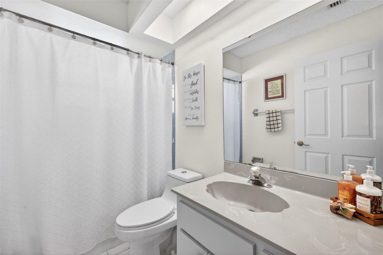 3907 57th Place E, Bradenton, FL 34203 Photo