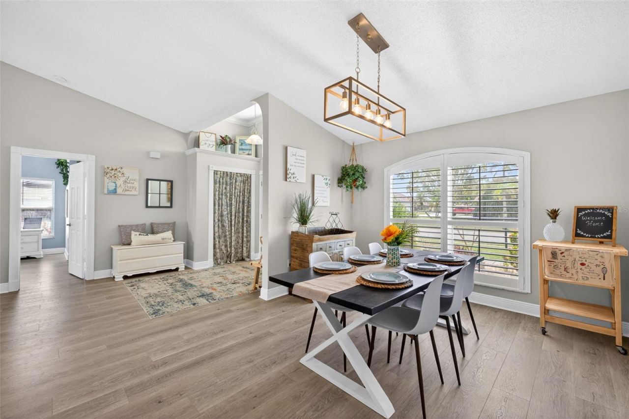 3907 57th Place E, Bradenton, FL 34203 Photo