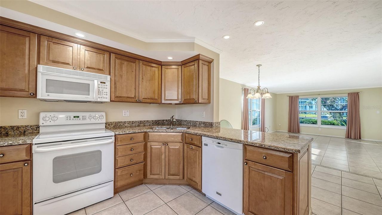 4380 Exeter Drive, Unit 101, Longboat Key, FL 34228 Photo