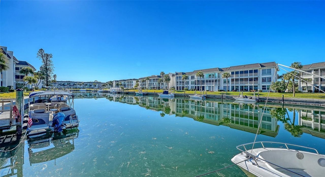 4380 Exeter Drive, Unit 101, Longboat Key, FL 34228 Photo