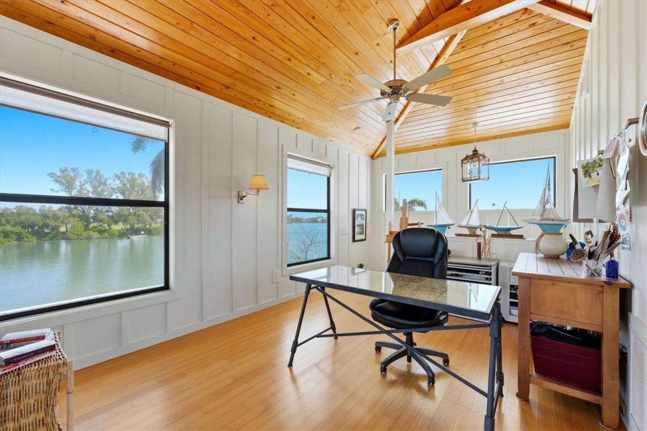 531 72nd Street, Holmes Beach, FL 34217 Photo