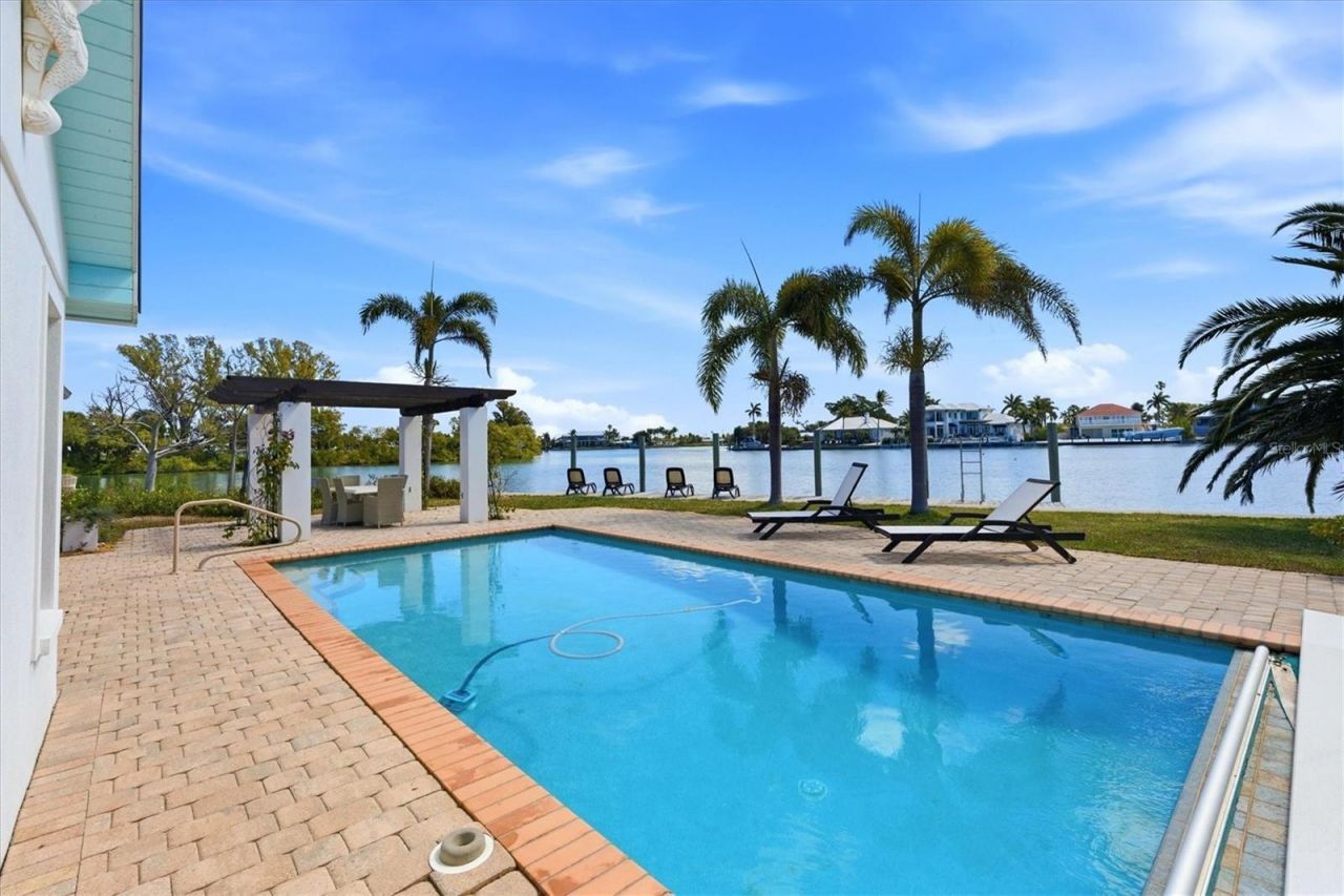 531 72nd Street, Holmes Beach, FL 34217 Photo