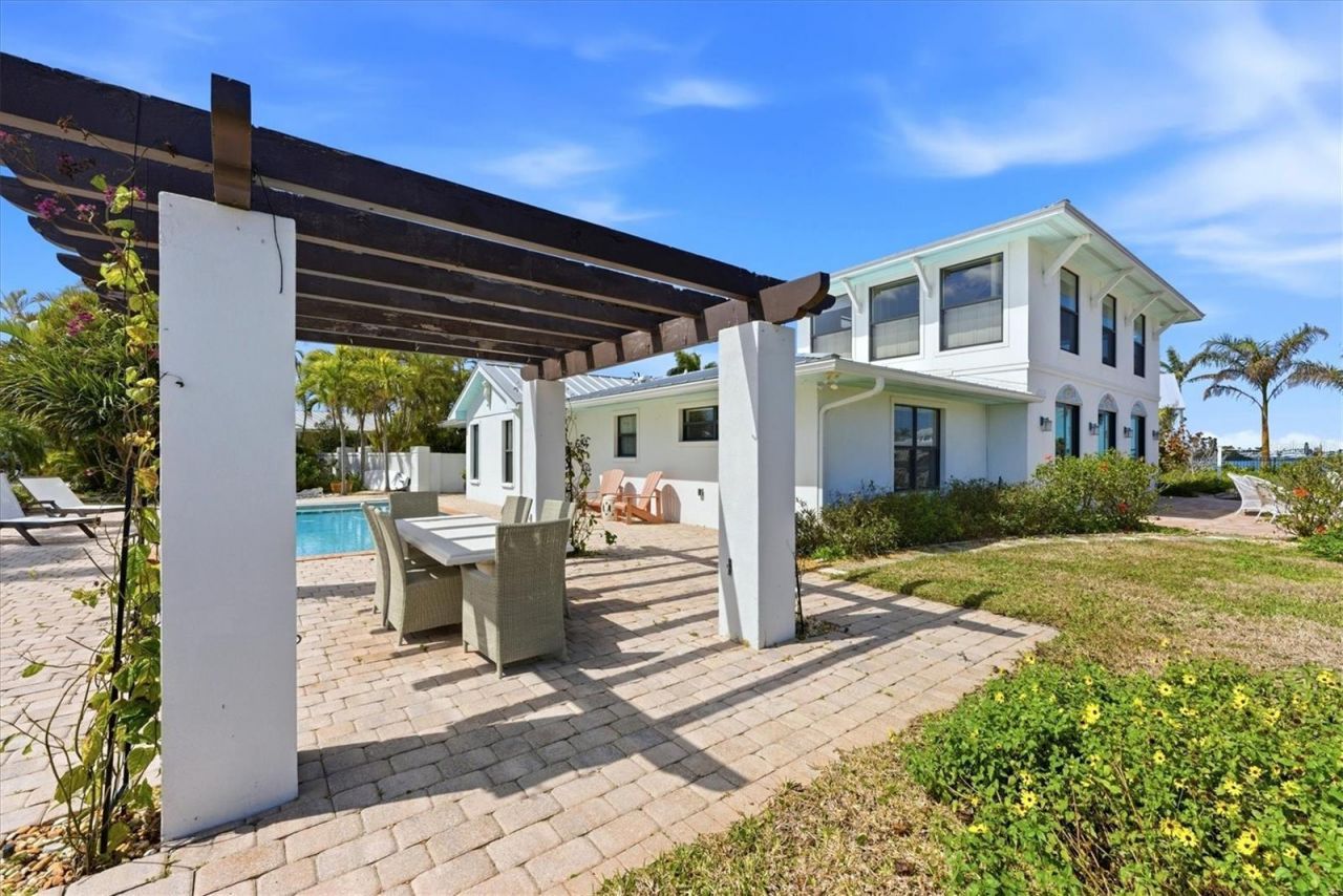 531 72nd Street, Holmes Beach, FL 34217 Photo