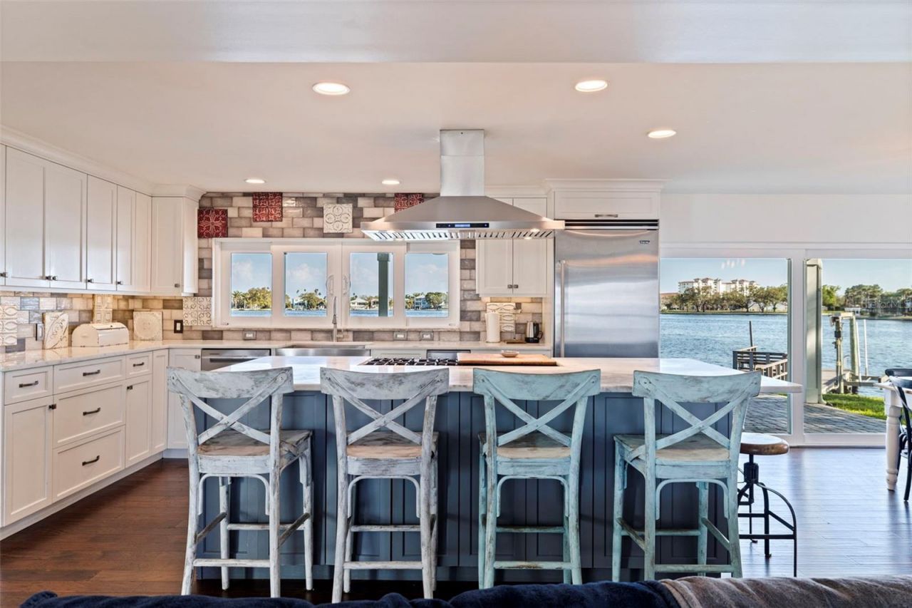 3901 14th Street Ne, Saint Petersburg, FL 33703 Photo