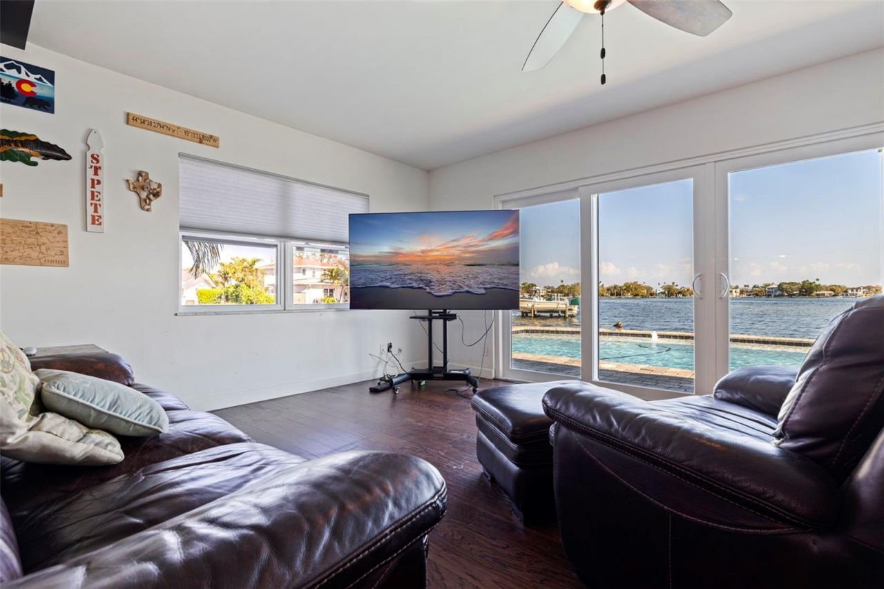 3901 14th Street Ne, Saint Petersburg, FL 33703 Photo