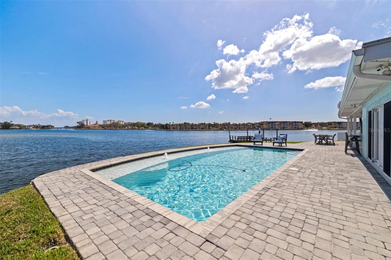 3901 14th Street Ne, Saint Petersburg, FL 33703 Photo