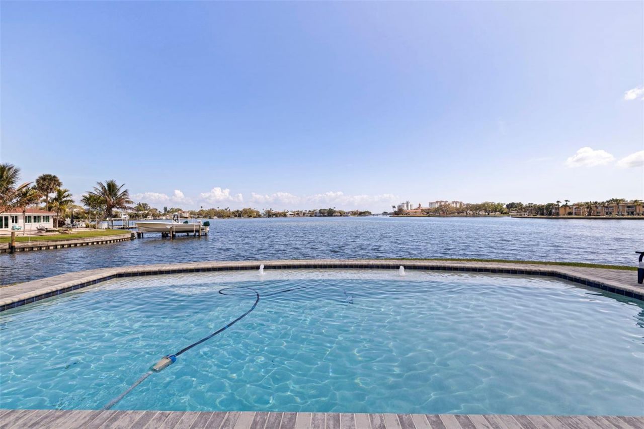 3901 14th Street Ne, Saint Petersburg, FL 33703 Photo