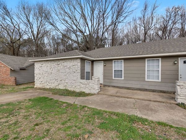 57 Carolane Dr , Jackson, TN 38305