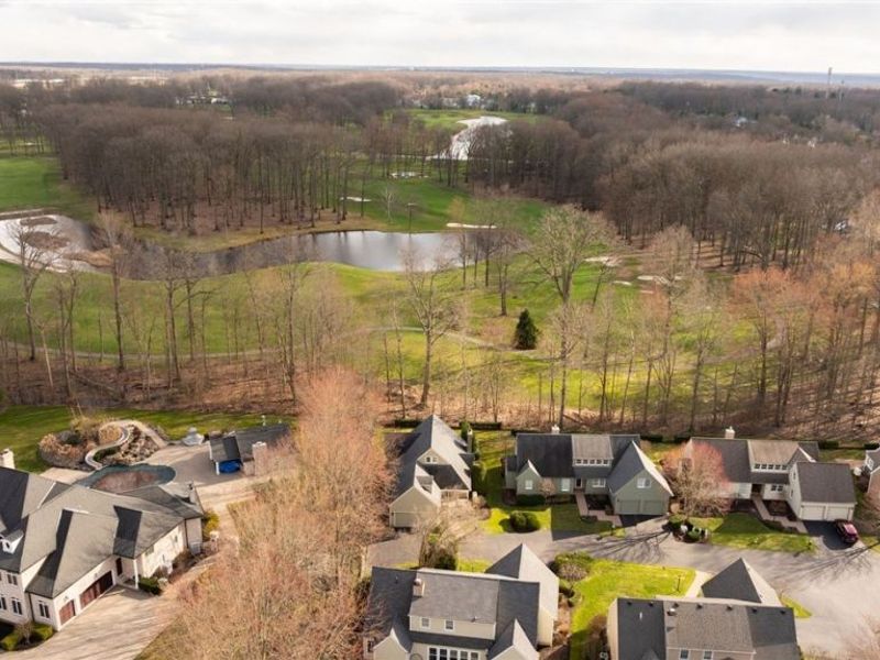 600 The Greens NE, Howland, OH 44484 Photo 11