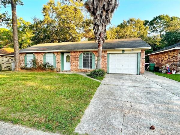 128 FOXBRIAR Street , Slidell, LA 70461