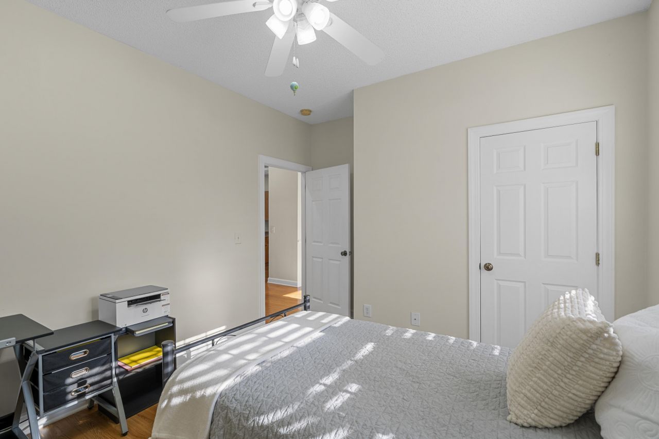 2915 Sweetleaf Lane Photo 17