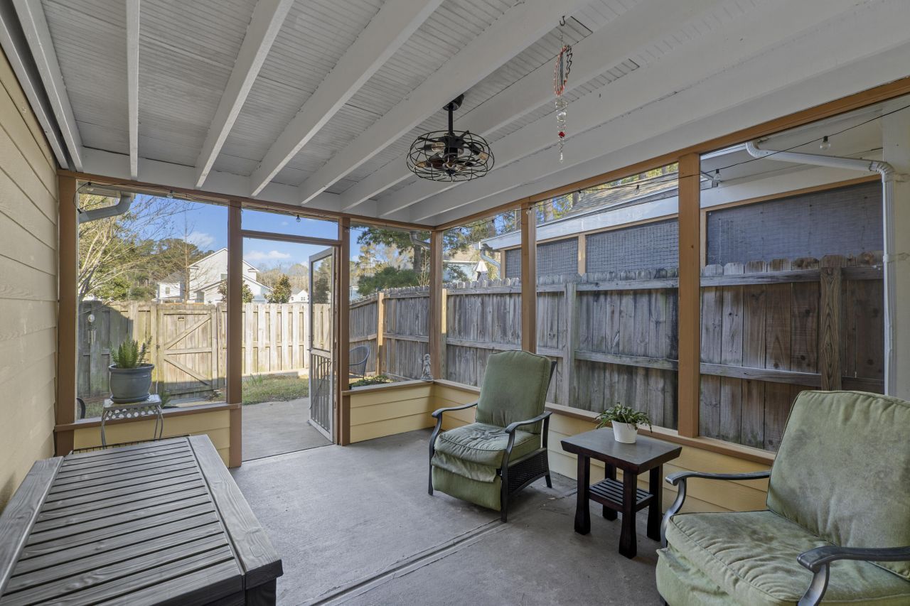 2915 Sweetleaf Lane Photo 18