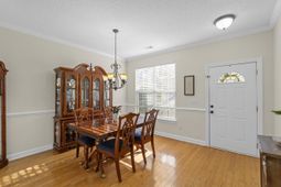 2915 Sweetleaf Lane photo 4