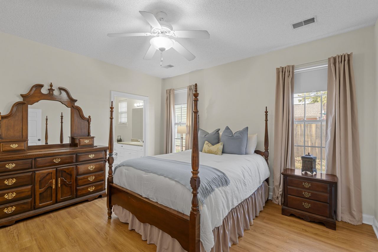 2915 Sweetleaf Lane Photo 9