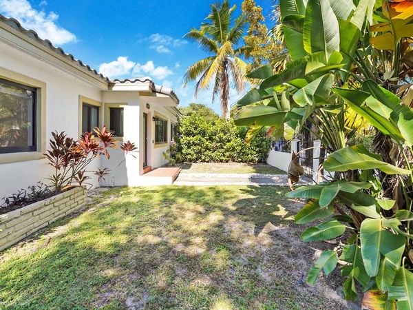 6820 NE 5th Avenue, Miami, FL 33138