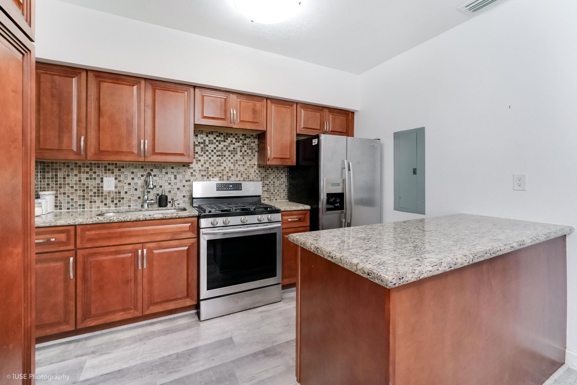 6820 NE 5th Avenue, Miami, FL 33138 Photo