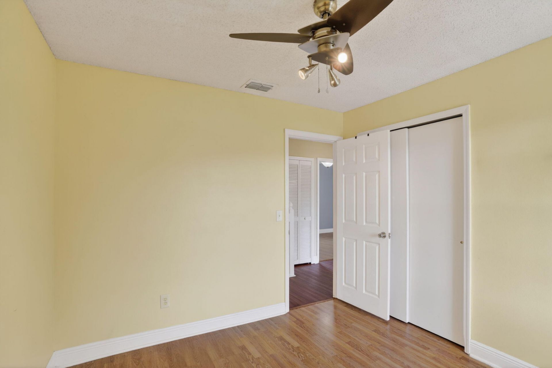 14912 White Magnolia Court, Orlando, FL 32824 Photo