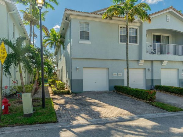 3149 Laurel Ridge Circle, Riviera Beach, FL 33404