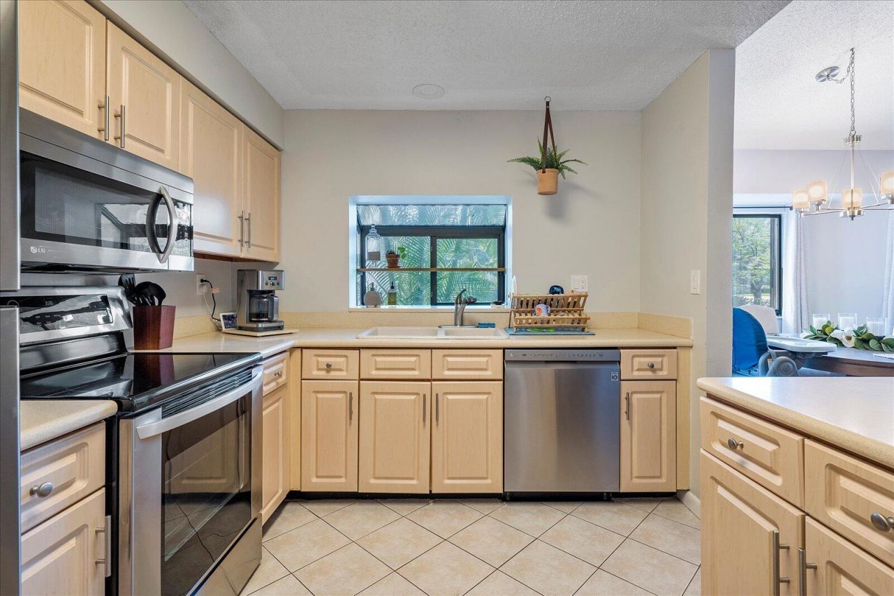 9264 Chelsea Drive S, Plantation, FL 33324 Photo